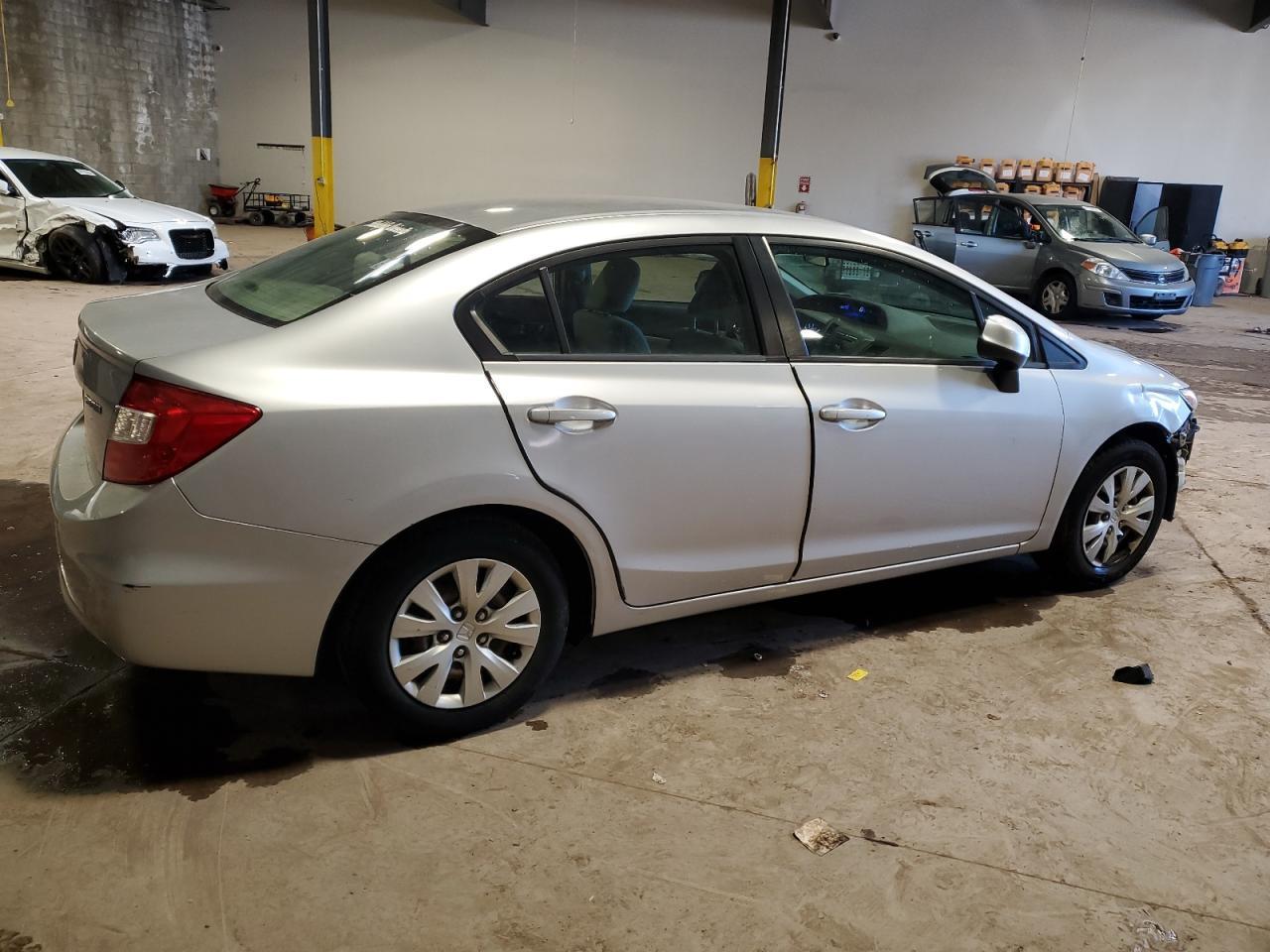 2012 HONDA CIVIC LX - Фото 3