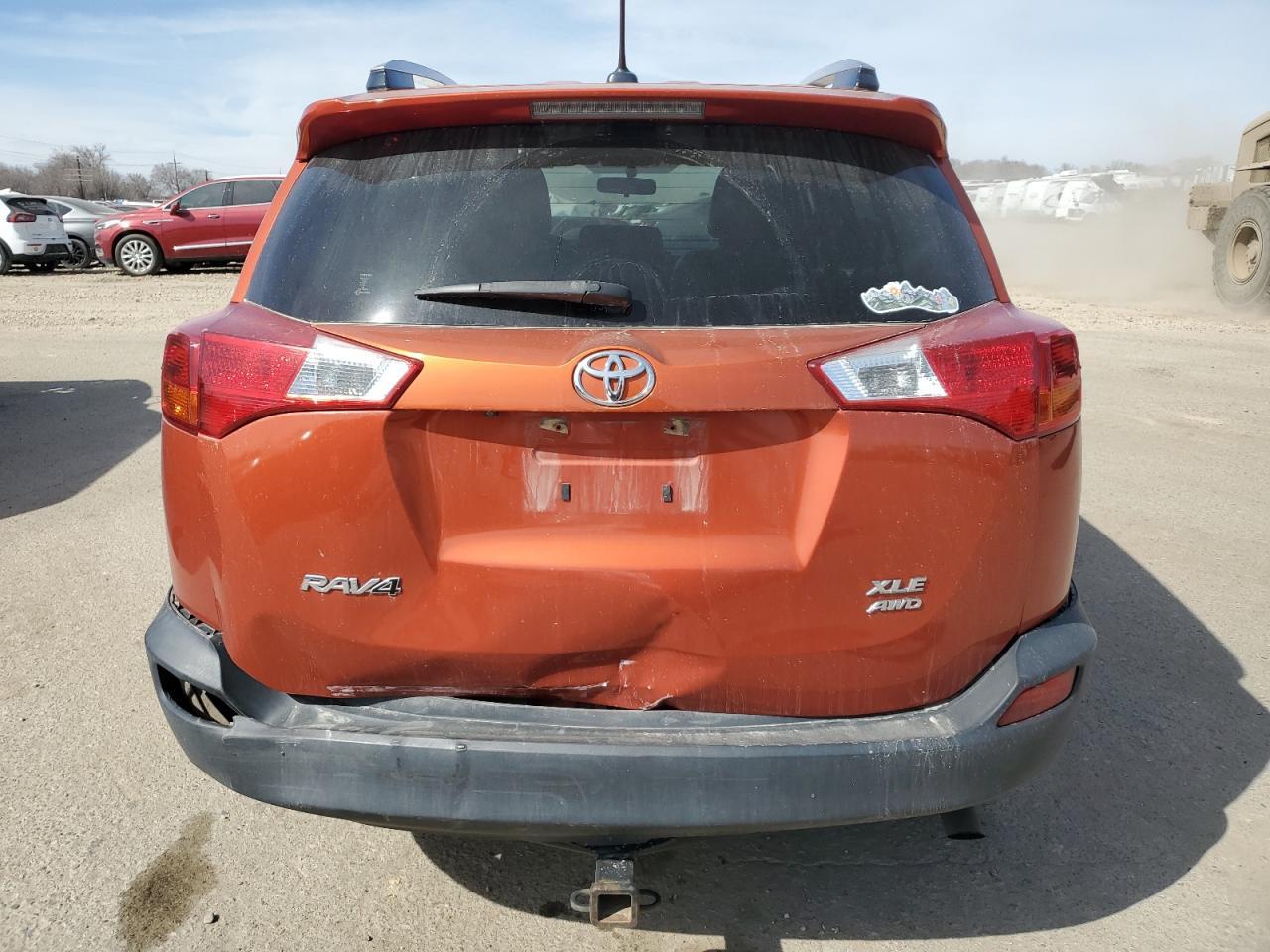 2015 TOYOTA RAV4 XLE - Фото 6
