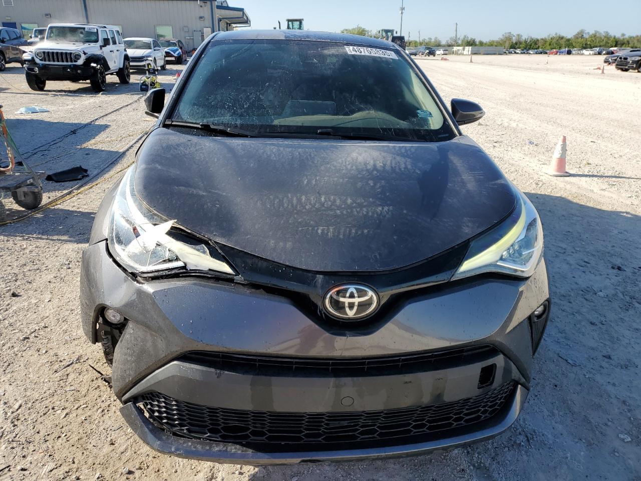 2021 TOYOTA C-HR XLE - Фото 5