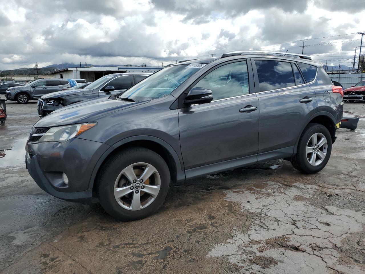 2015 TOYOTA RAV4 XLE