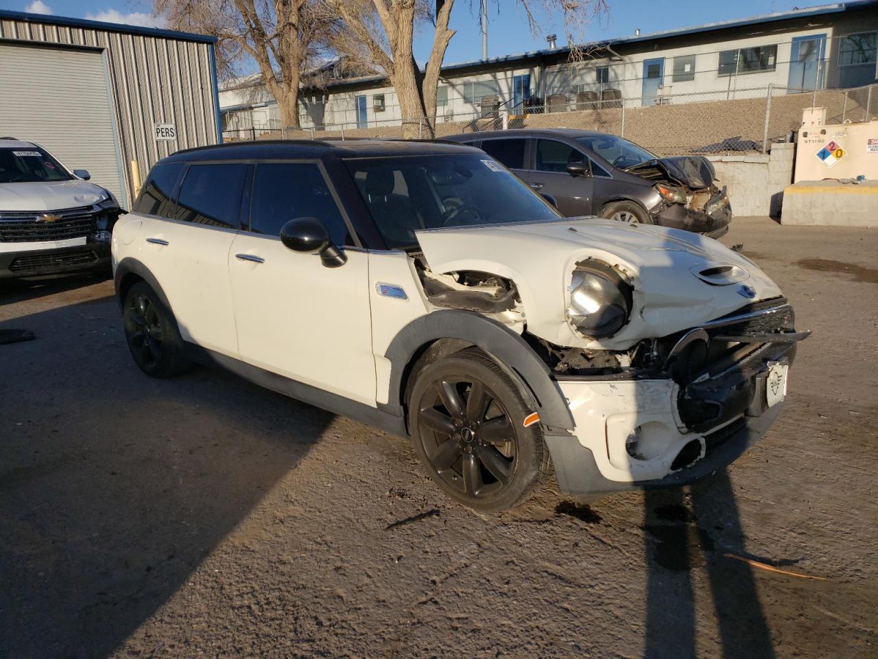 2017 MINI COOPER S C - Image 4