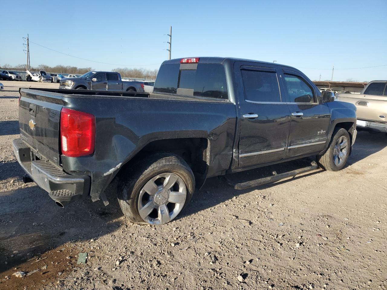2018 CHEVROLET SILVERADO - Фото 3