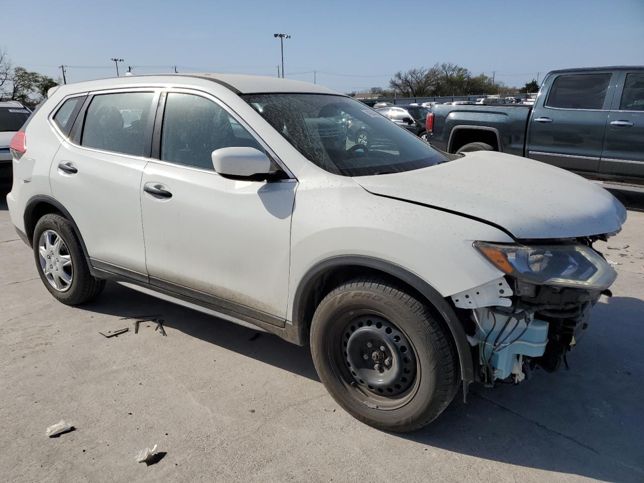2017 NISSAN ROGUE S - Image 4