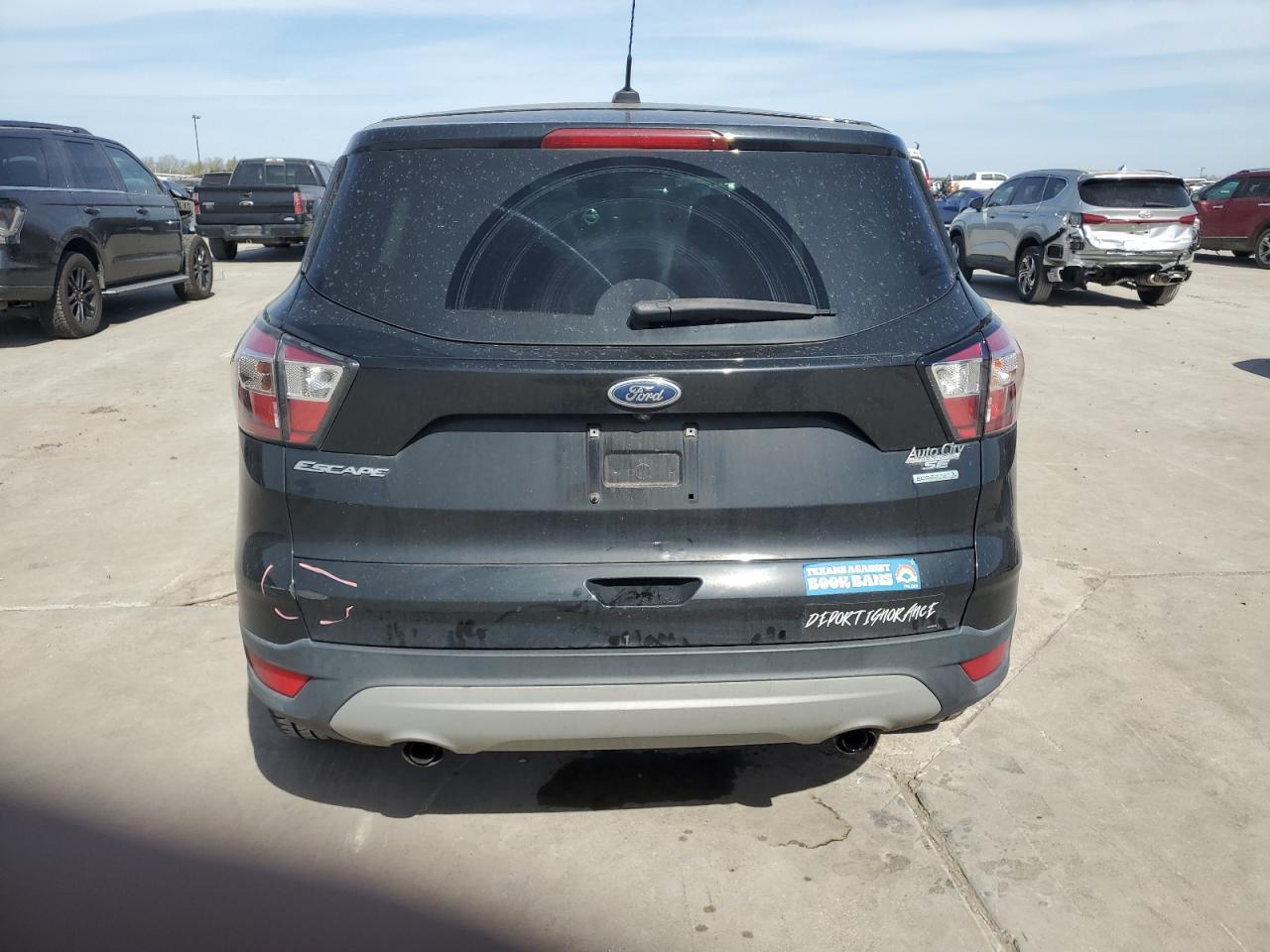 2017 FORD ESCAPE SE - Image 6