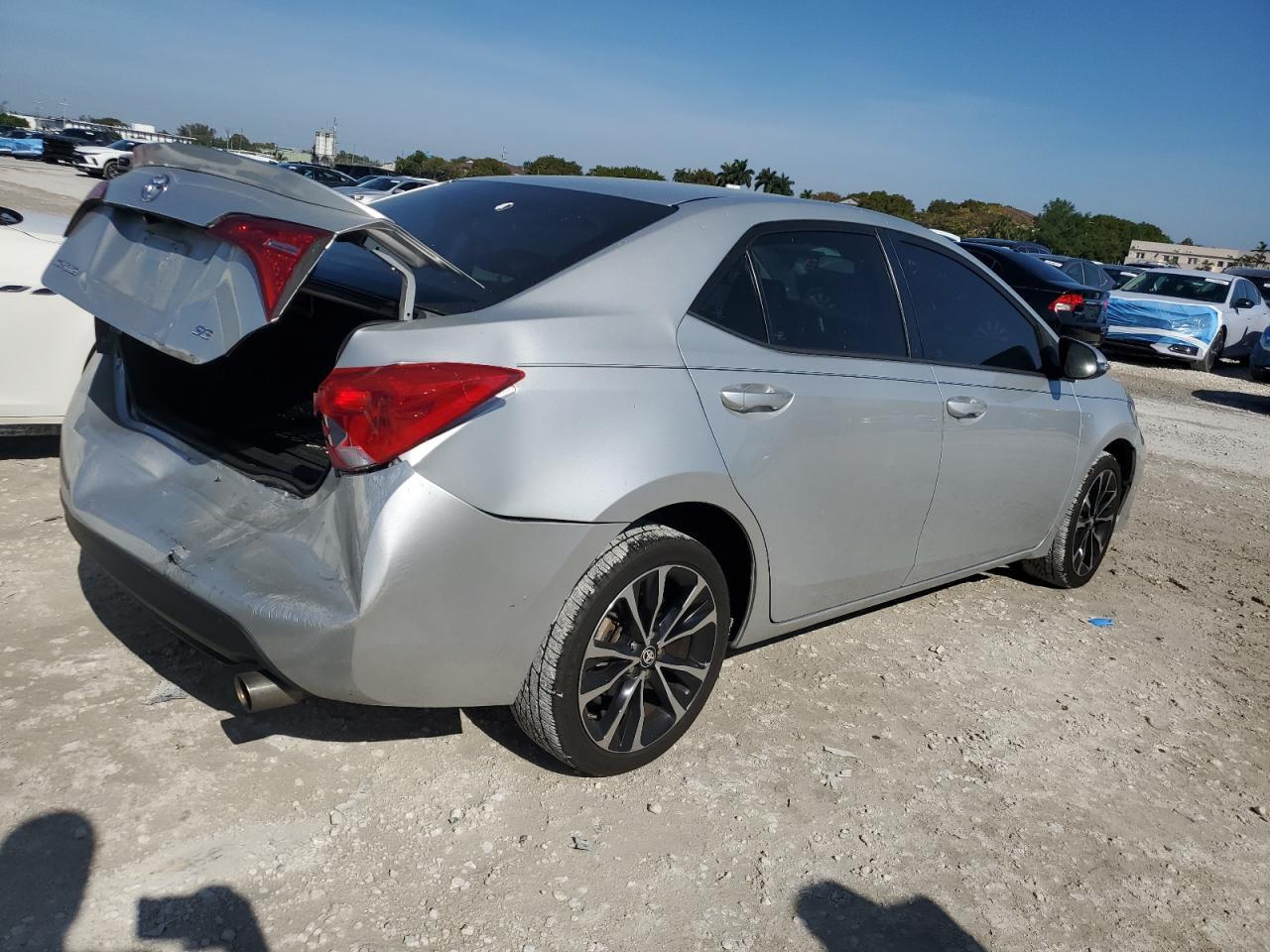 2018 TOYOTA COROLLA L - Фото 3