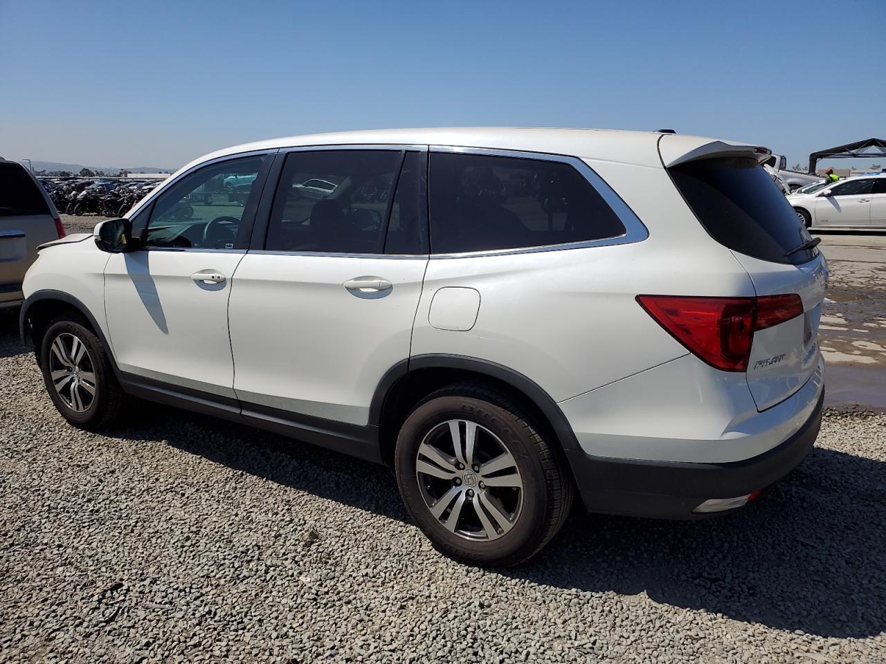 2017 HONDA PILOT EXLN - Image 2