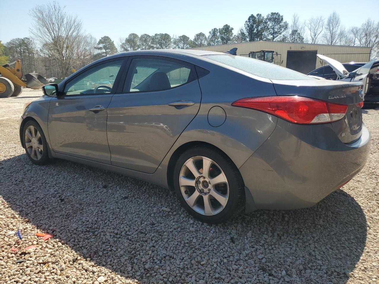 2013 HYUNDAI ELANTRA GL - Image 2
