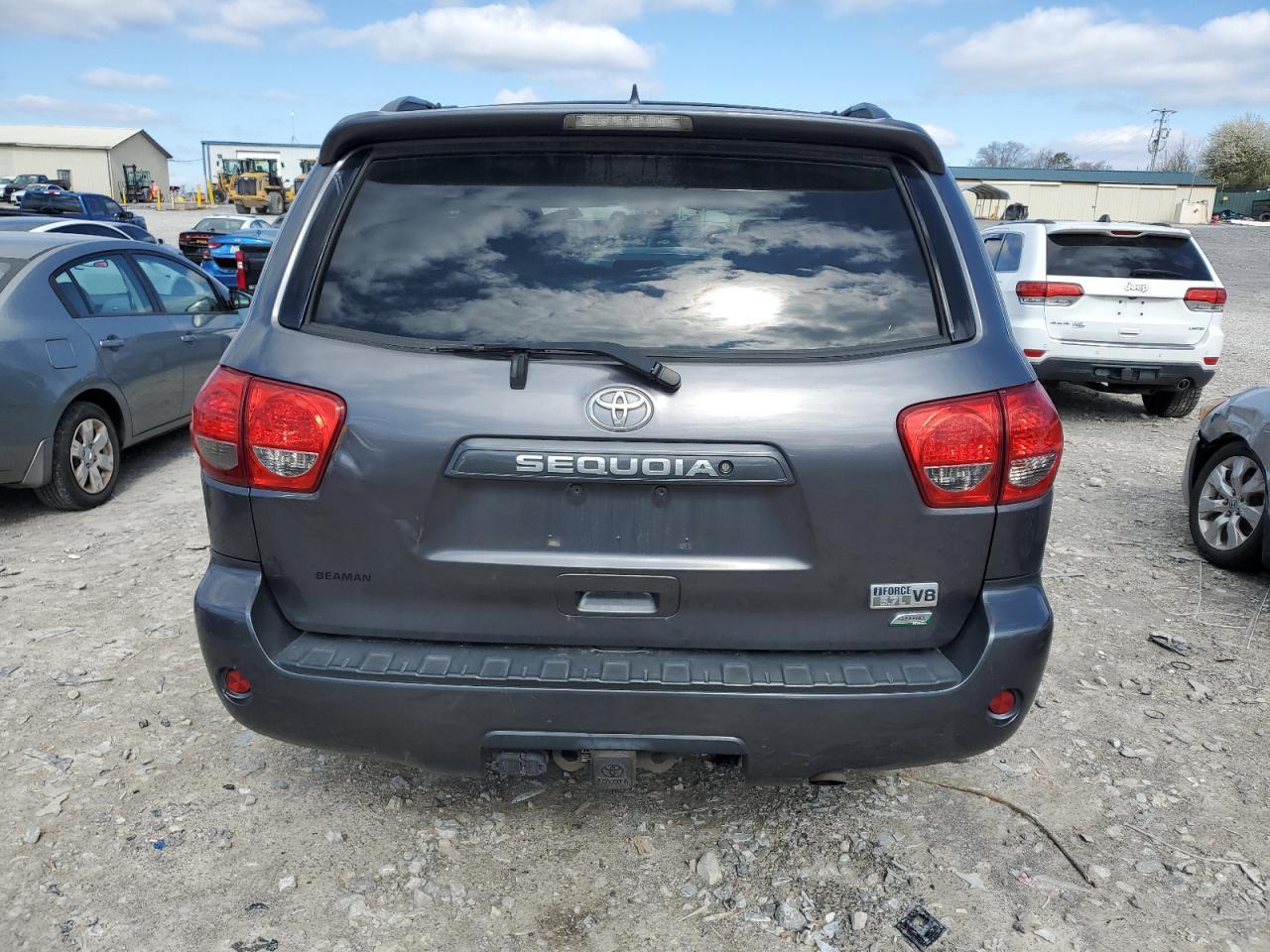 2012 TOYOTA SEQUOIA SR - Фото 6