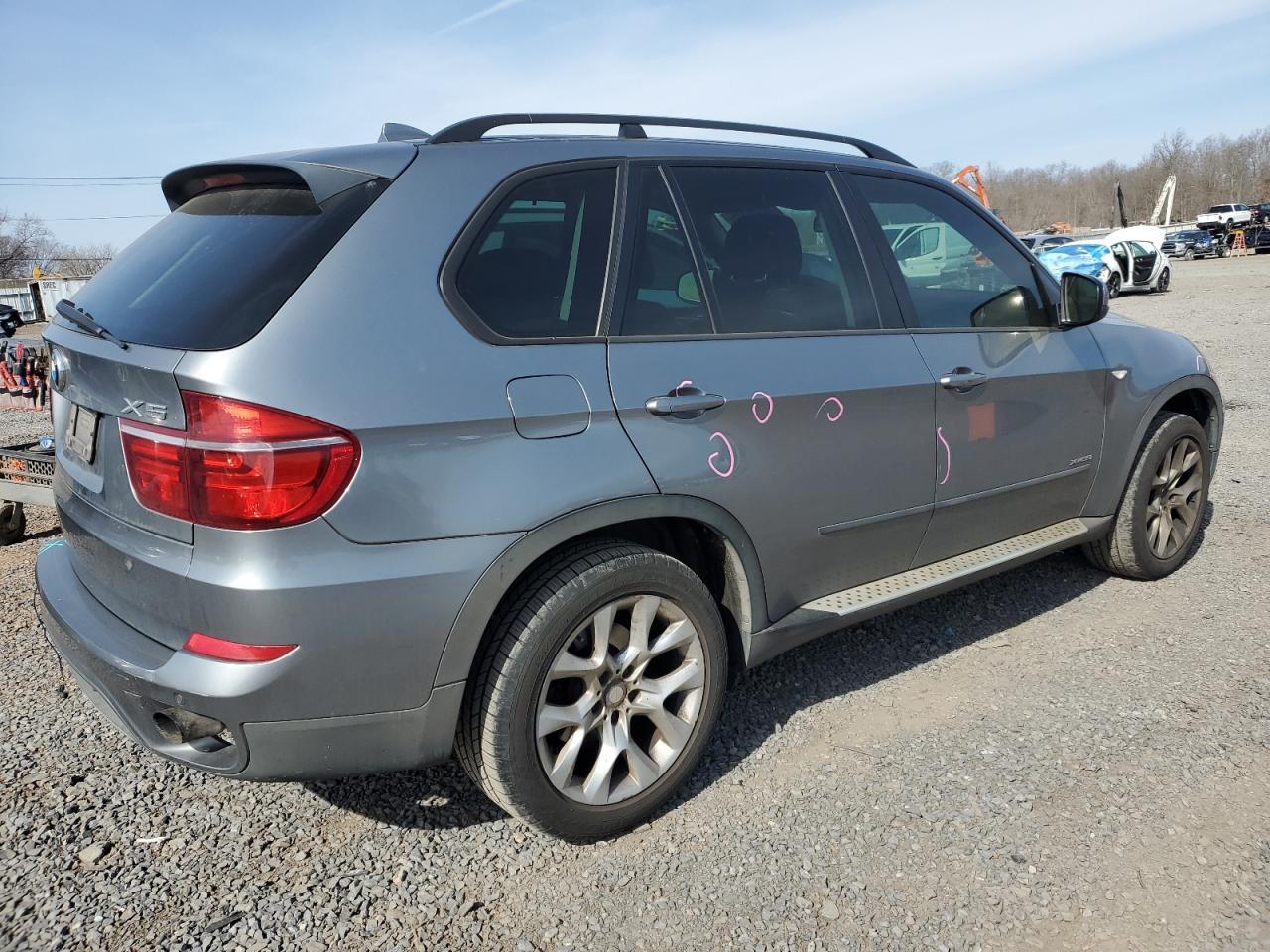 2012 BMW X5 XDRIVE3 - Image 3