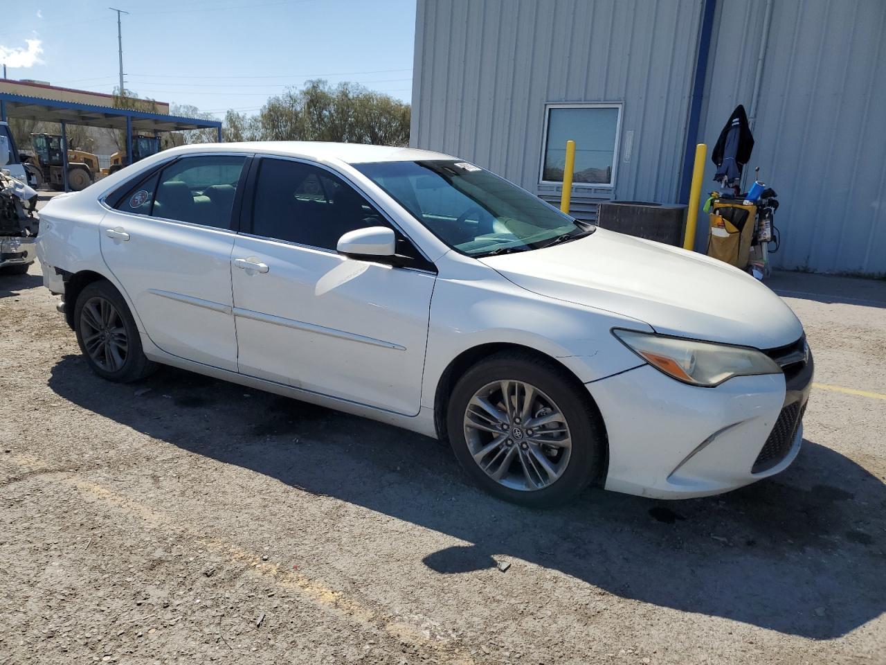 2017 TOYOTA CAMRY LE - Фото 4