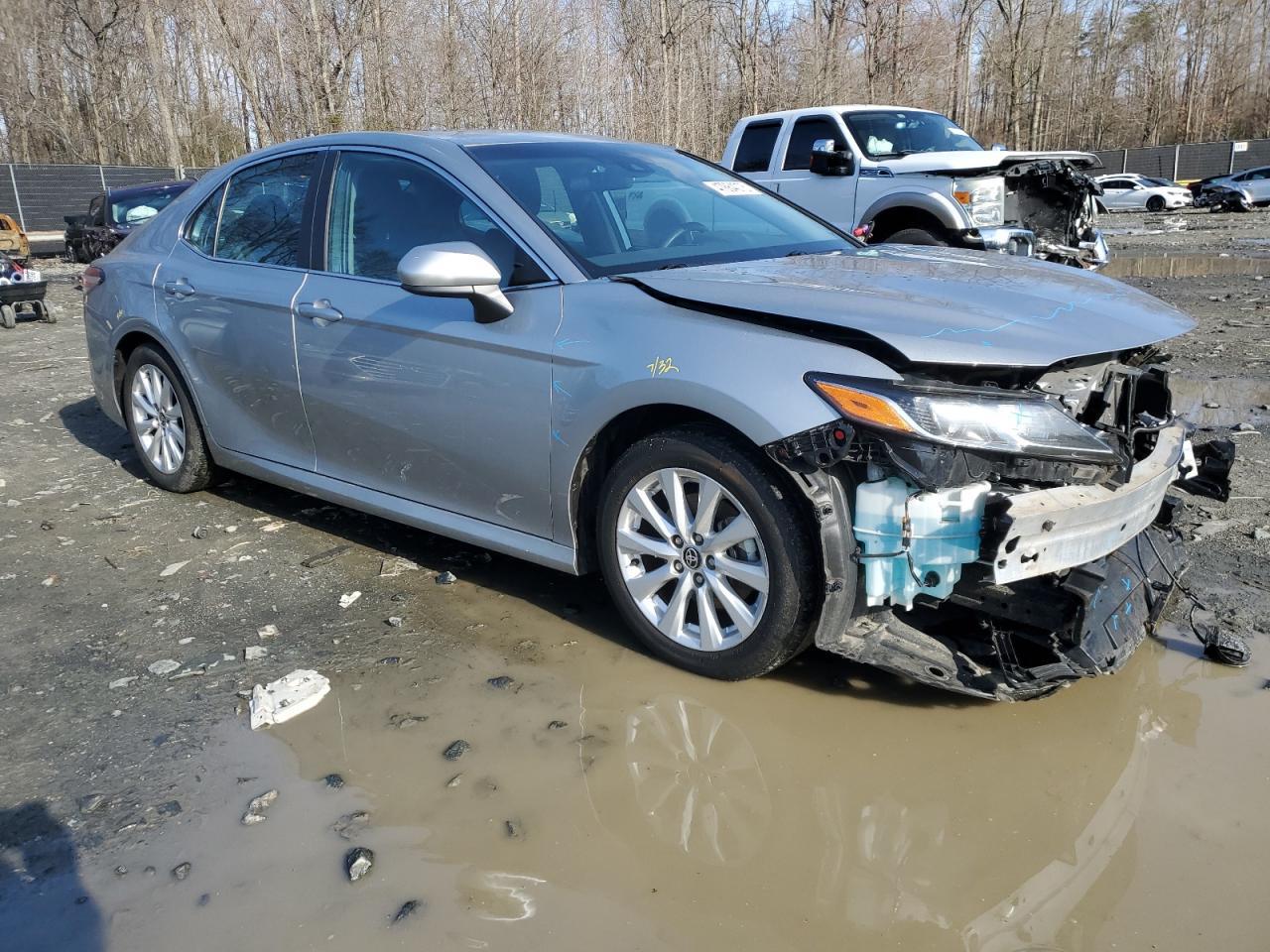 2020 TOYOTA CAMRY LE - Фото 4