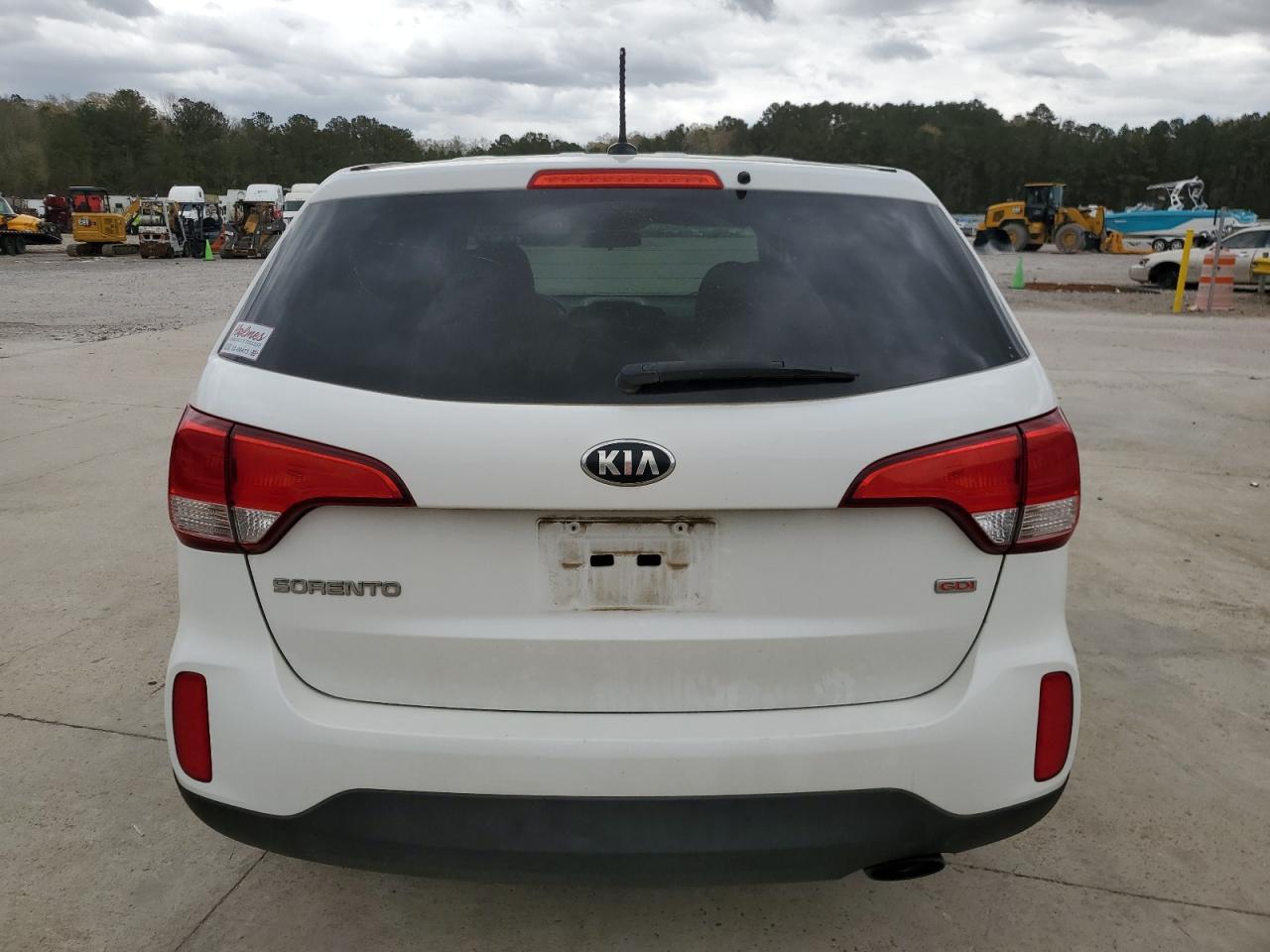 2015 KIA SORENTO LX - Image 6