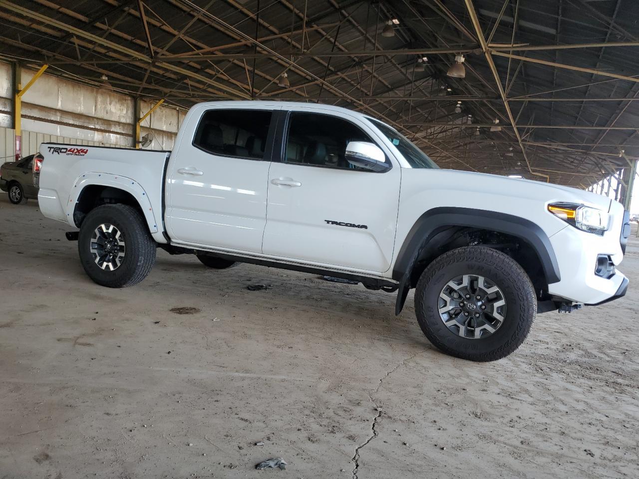 2023 TOYOTA TACOMA DOU - Фото 4