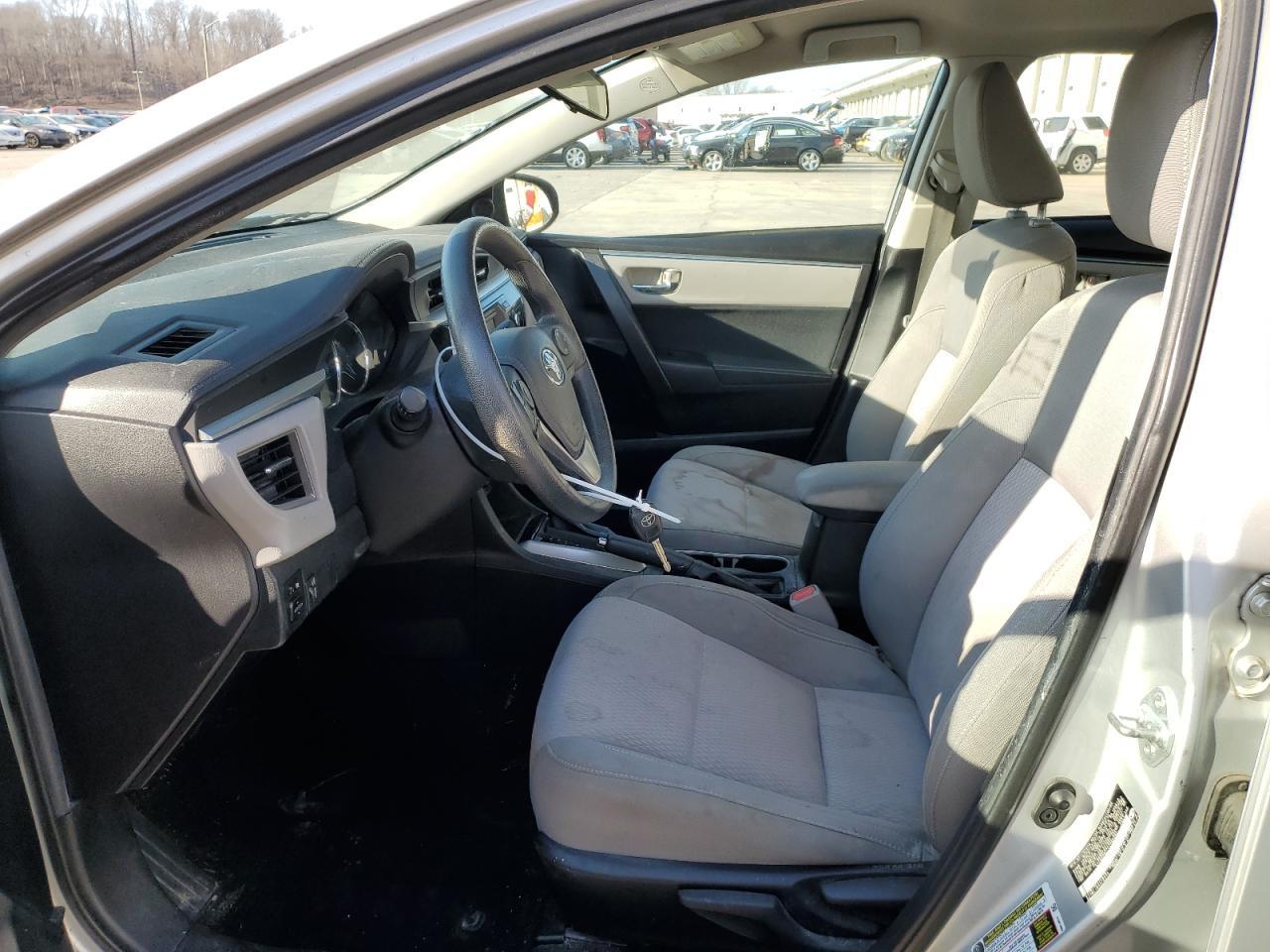2015 TOYOTA COROLLA L - Image 7
