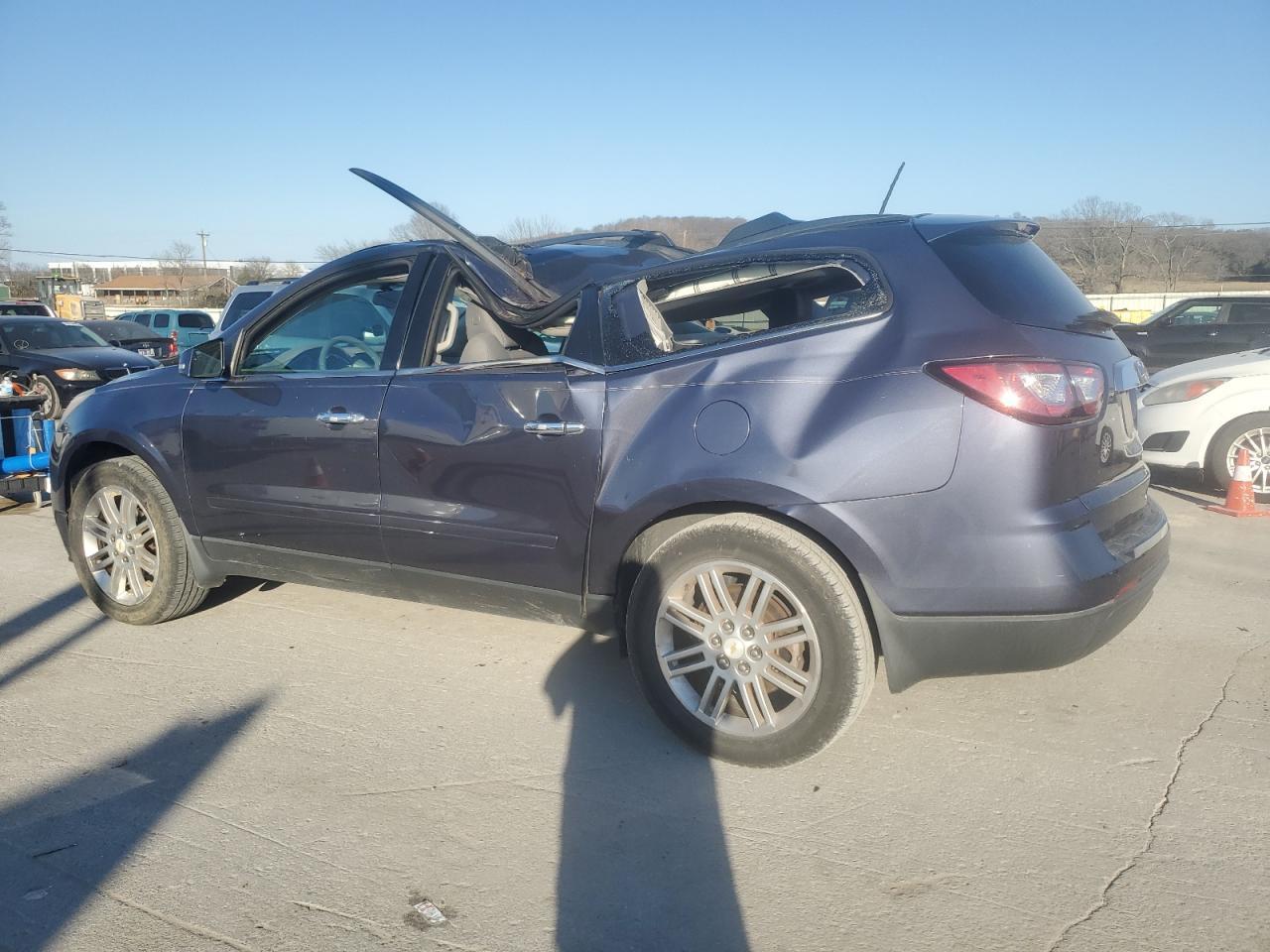 2014 CHEVROLET TRAVERSE L - Image 2