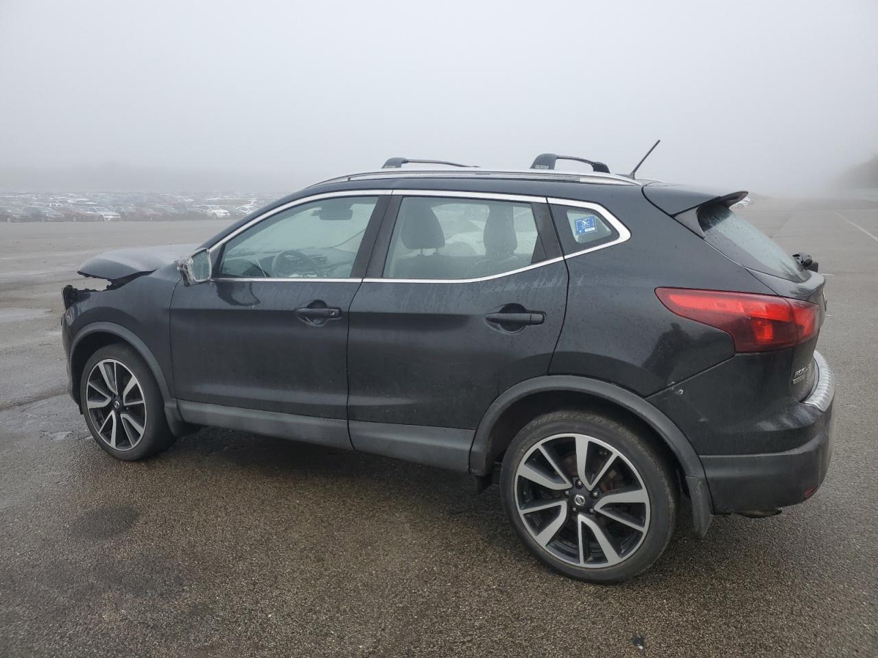 2017 NISSAN ROGUE SPOR - Image 2