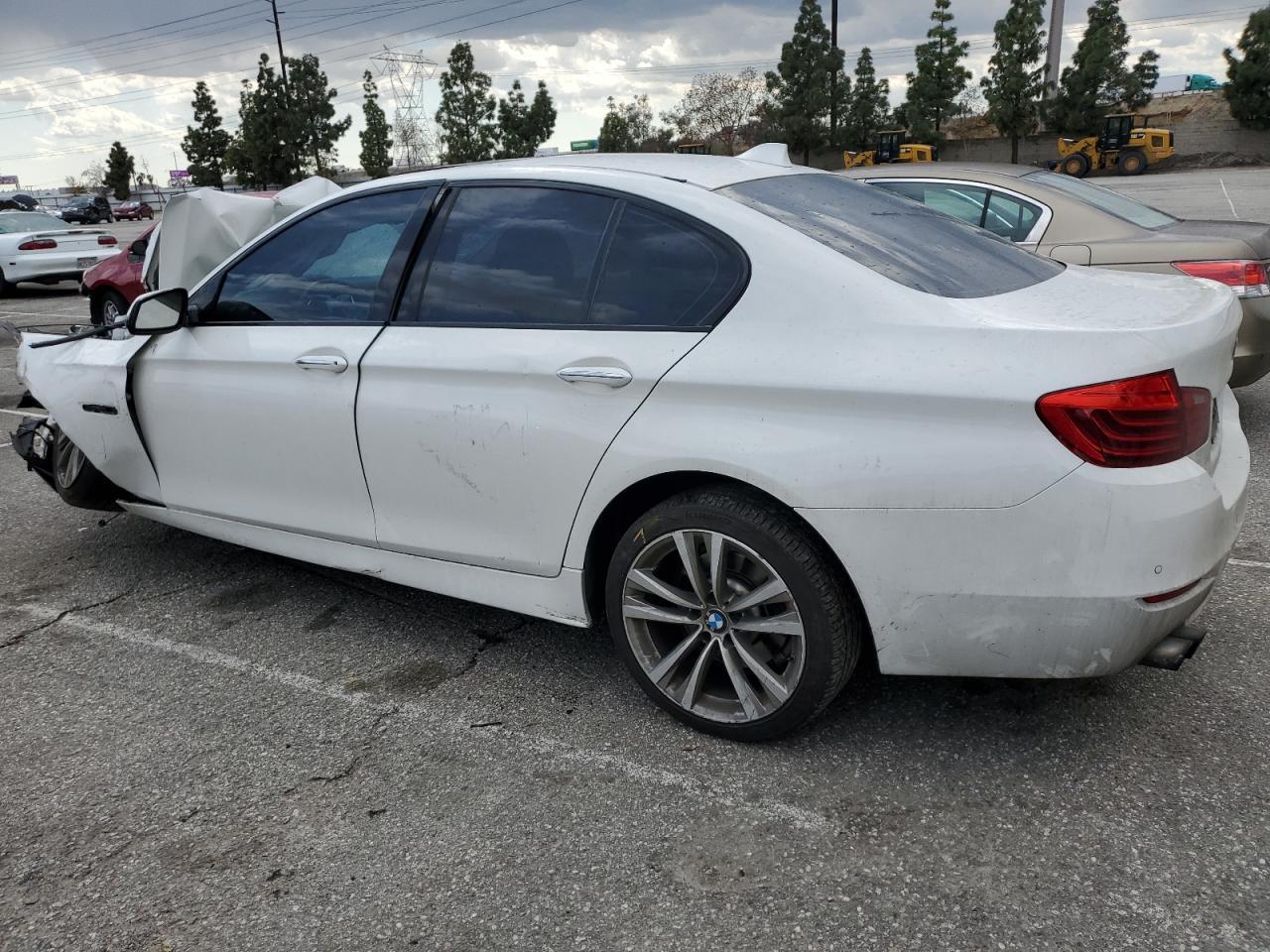 2016 BMW 528 I - Image 2