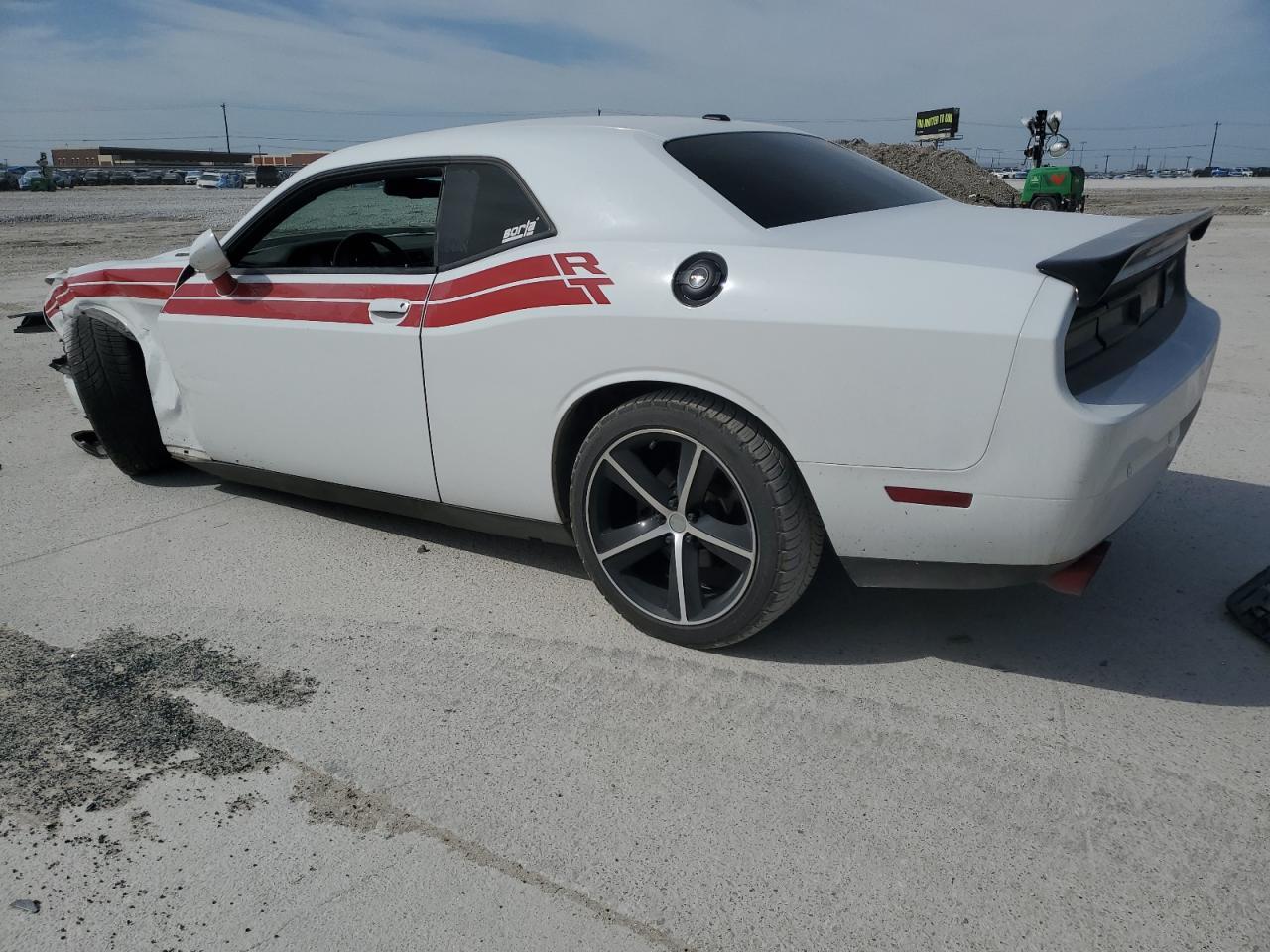 2013 DODGE CHALLENGER - Image 2