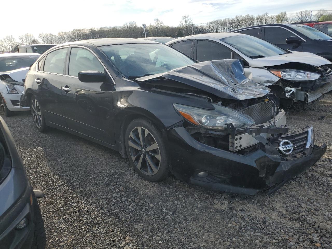 2017 NISSAN ALTIMA 2.5 - Image 4