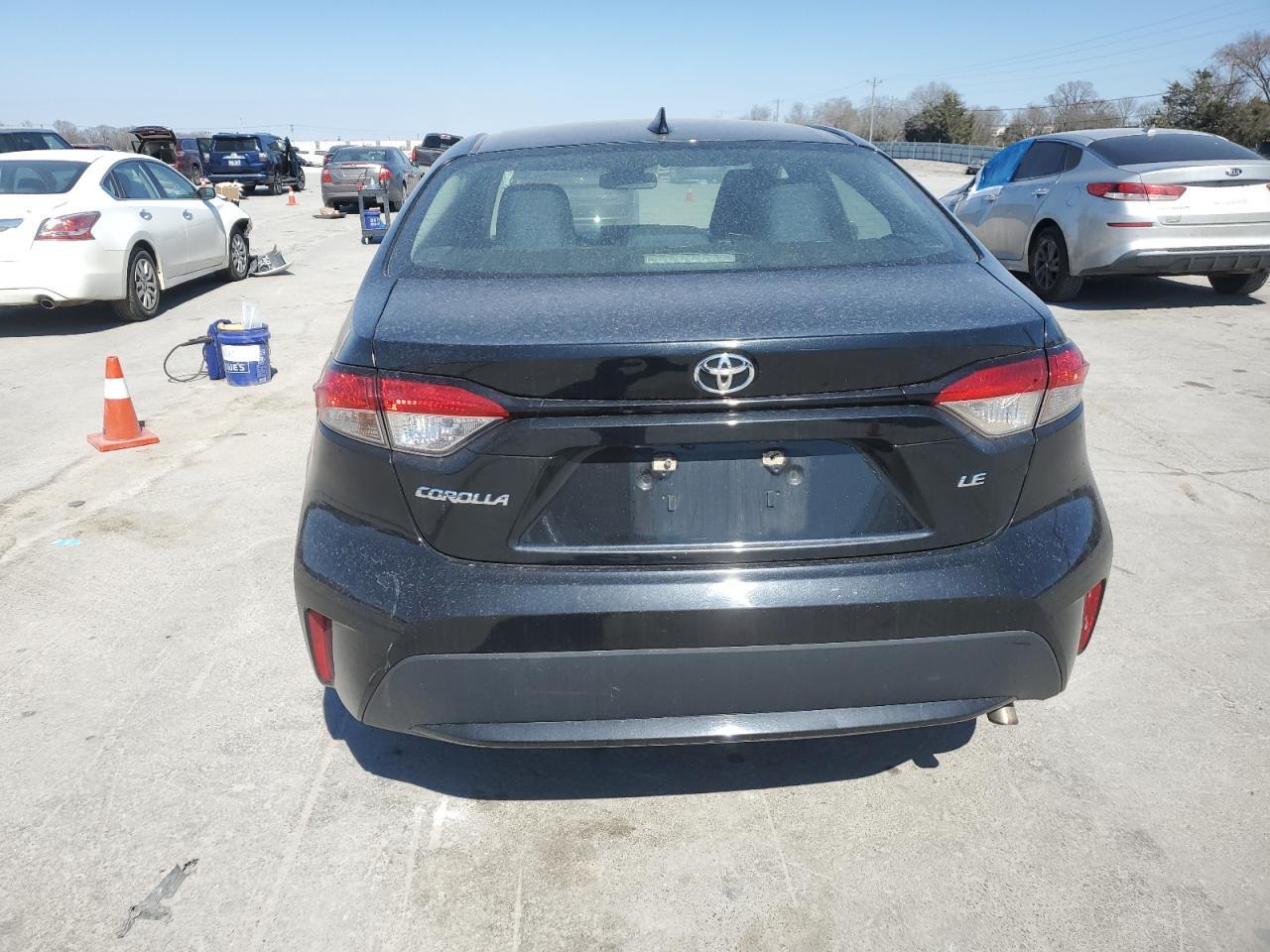 2020 TOYOTA COROLLA LE - Фото 6