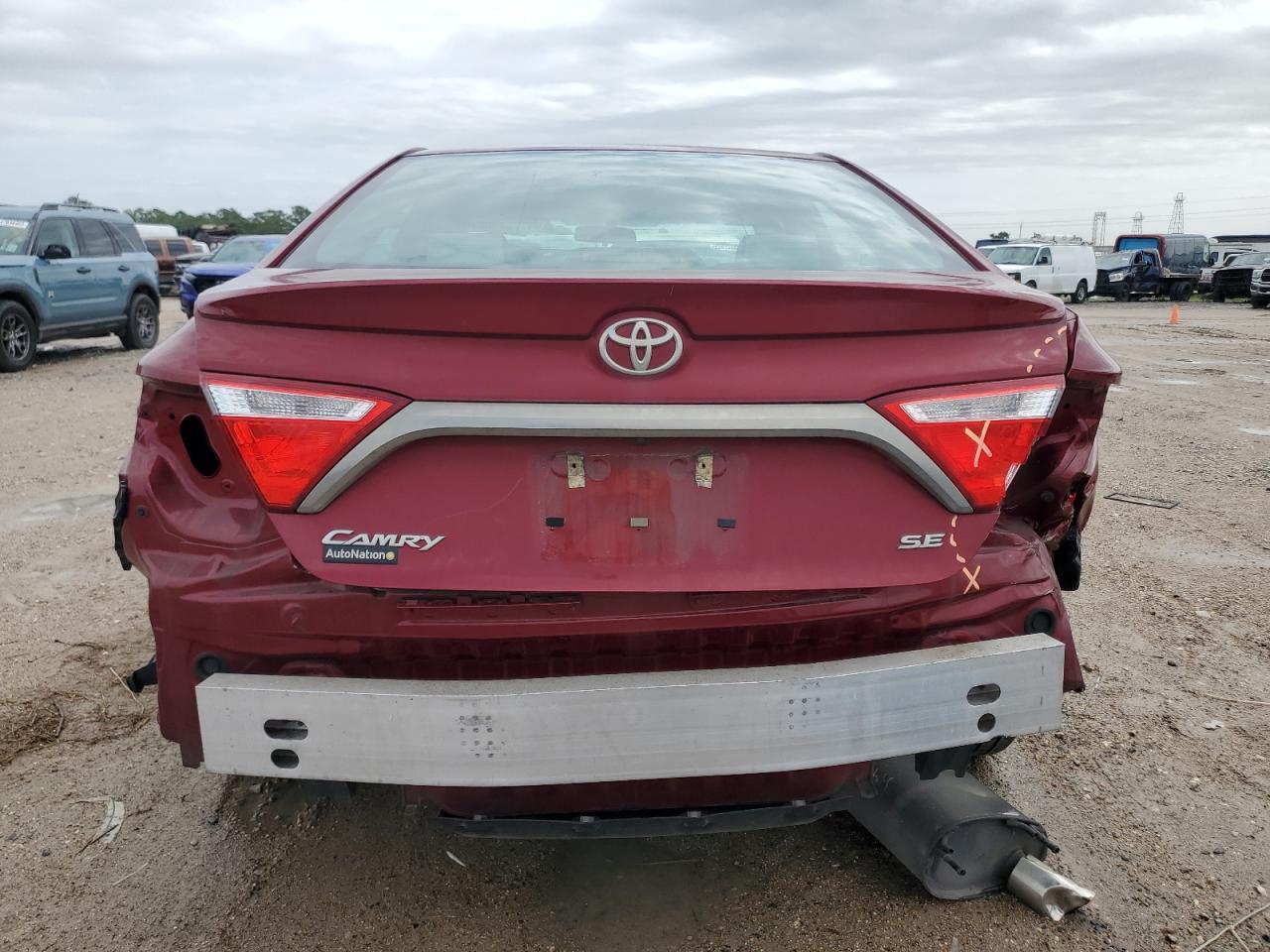 2015 TOYOTA CAMRY LE - Фото 6