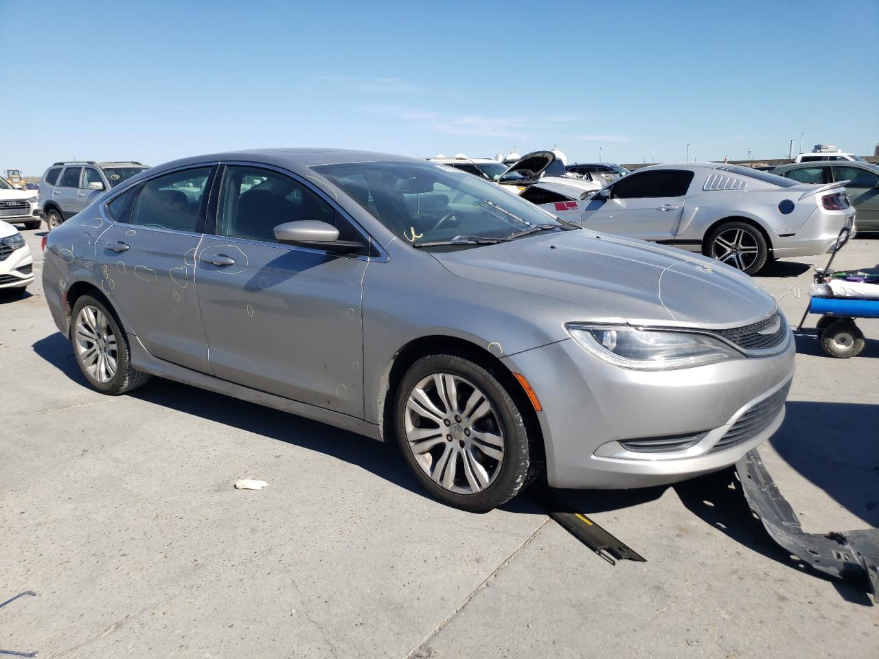 2015 CHRYSLER 200 LIMITE - Image 4