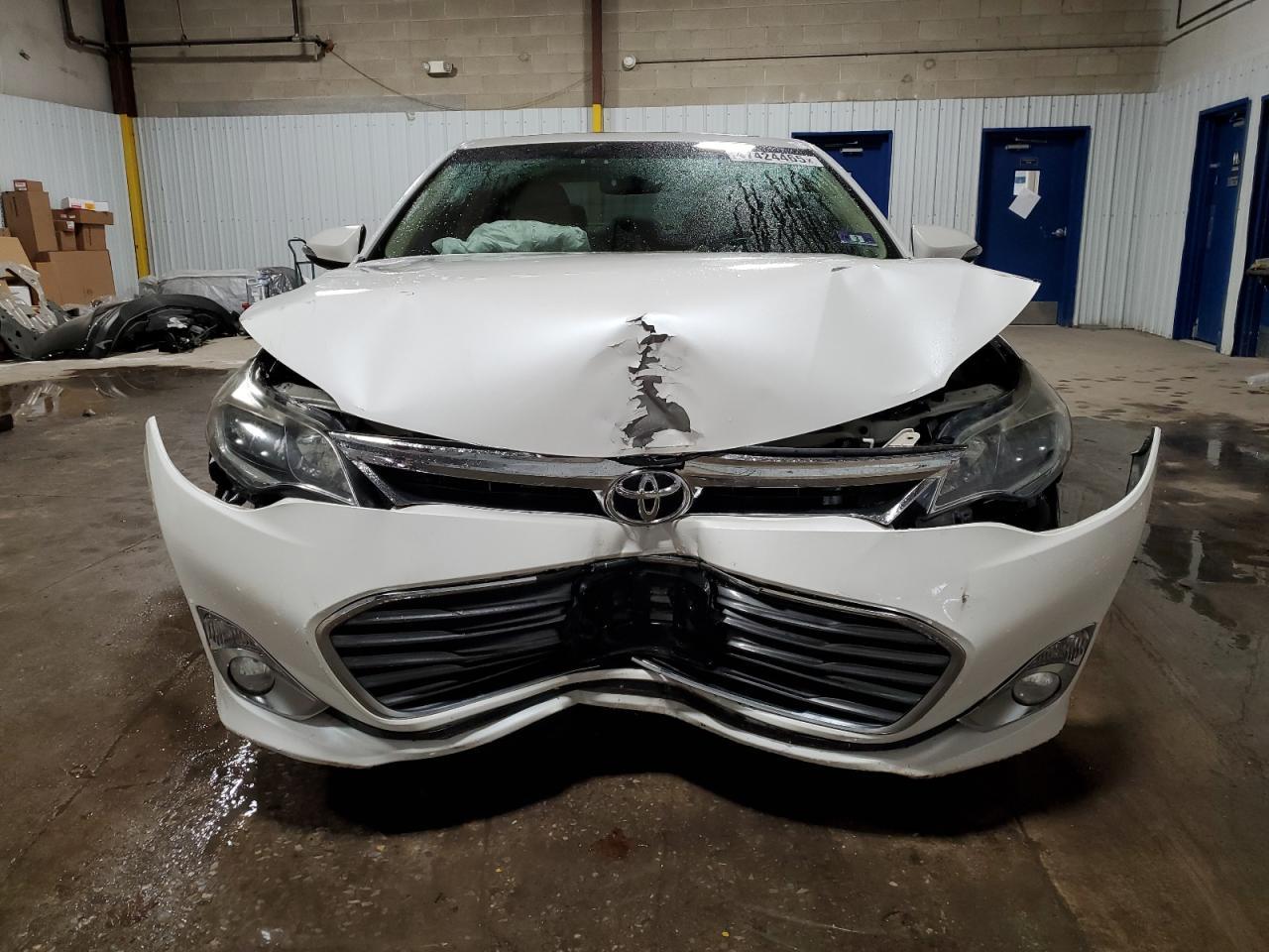 2015 TOYOTA AVALON XLE - Image 5