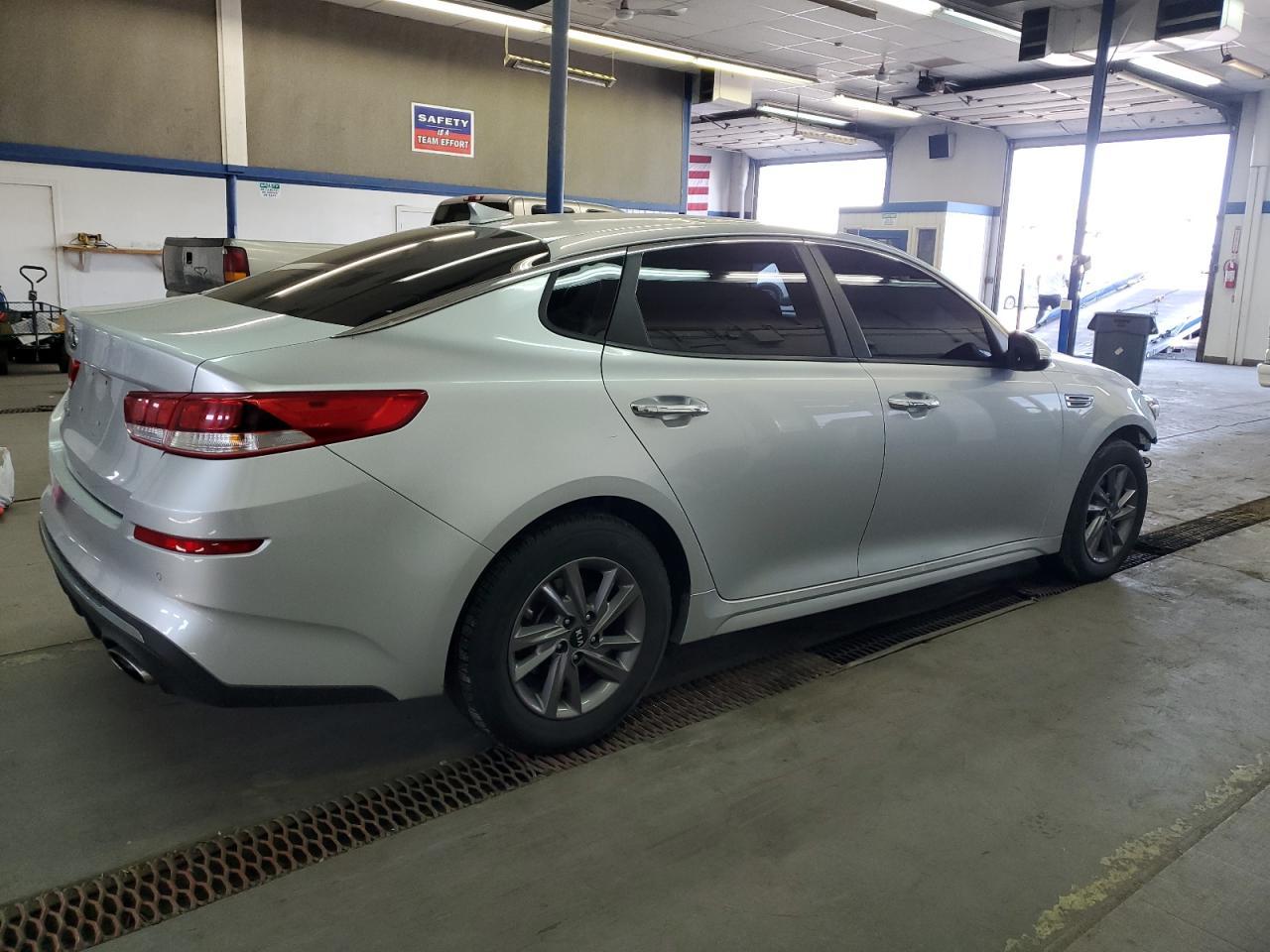 2020 KIA OPTIMA LX - Image 3
