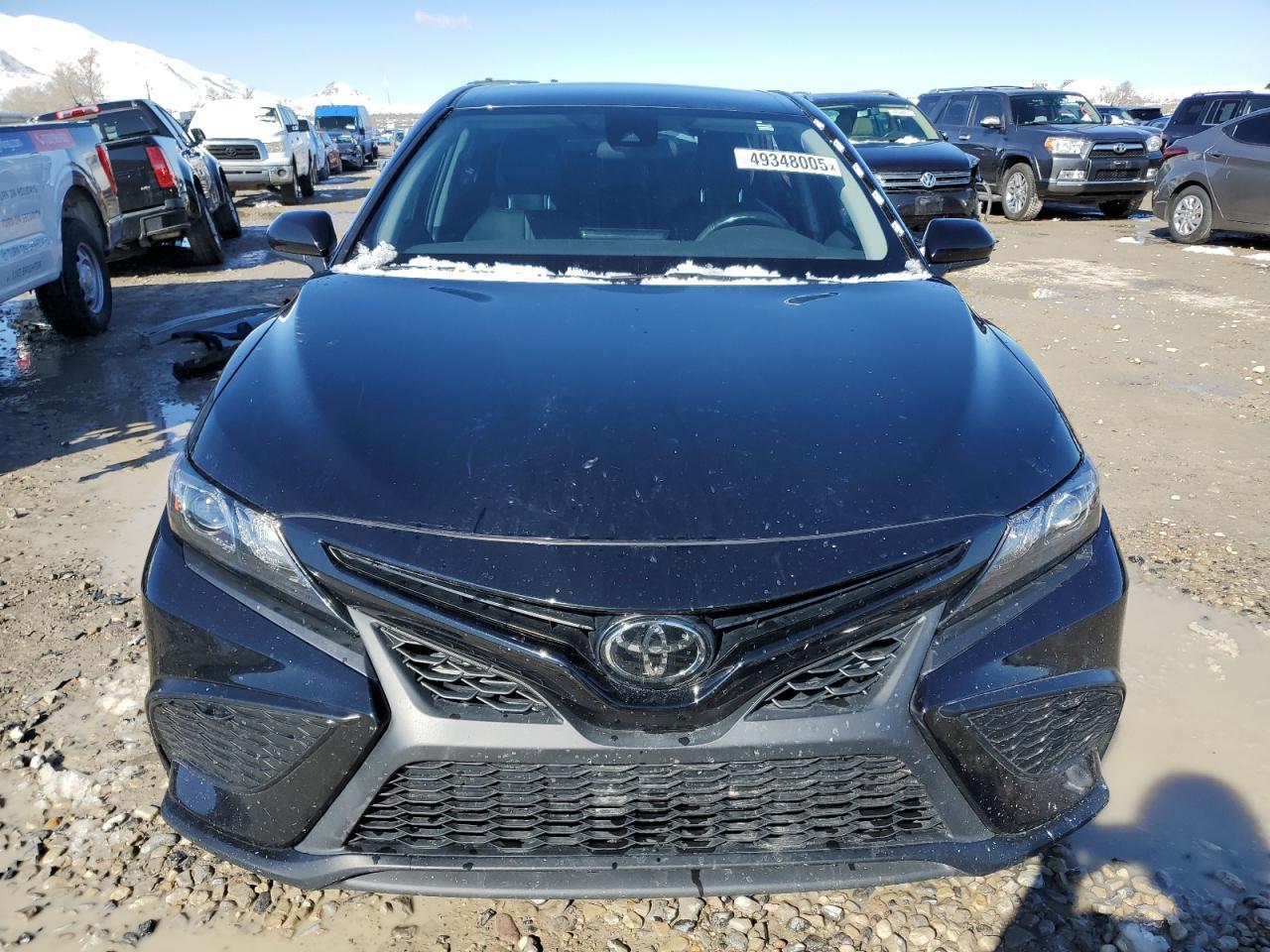2021 TOYOTA CAMRY SE - Фото 5
