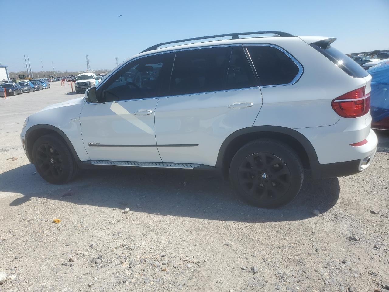 2013 BMW X5 XDRIVE3 - Image 2