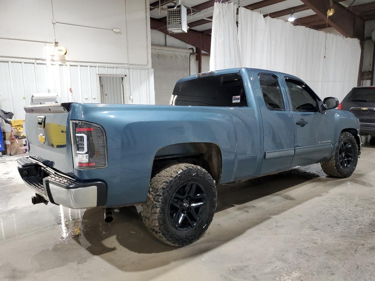 2012 CHEVROLET SILVERADO - Image 3