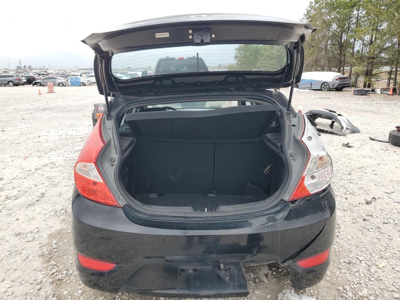 2015 HYUNDAI ACCENT GS - Image 6