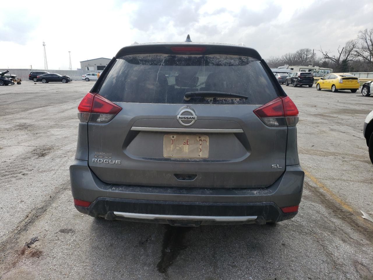 2017 NISSAN ROGUE S - Image 6