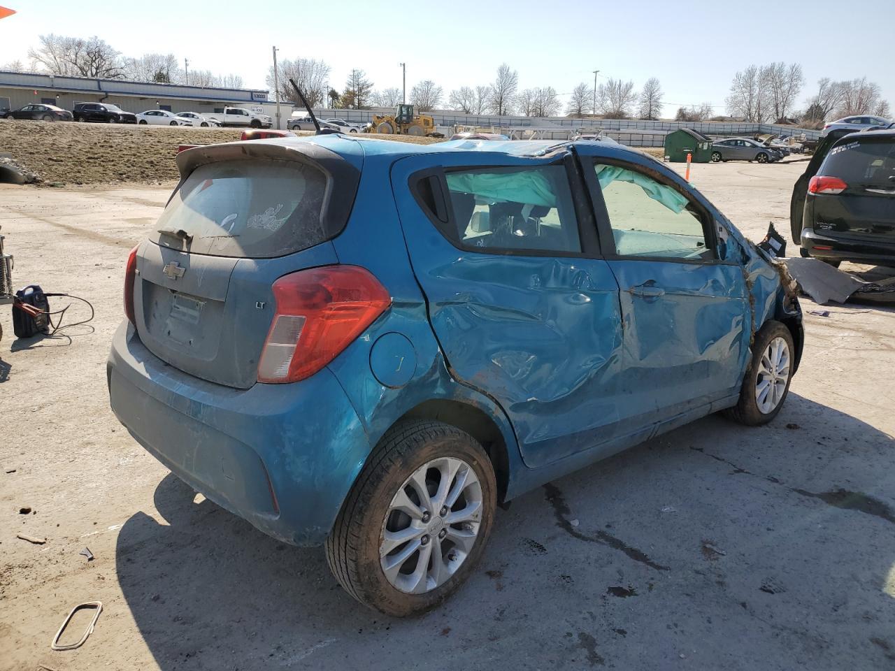 2021 CHEVROLET SPARK 1LT - Фото 3