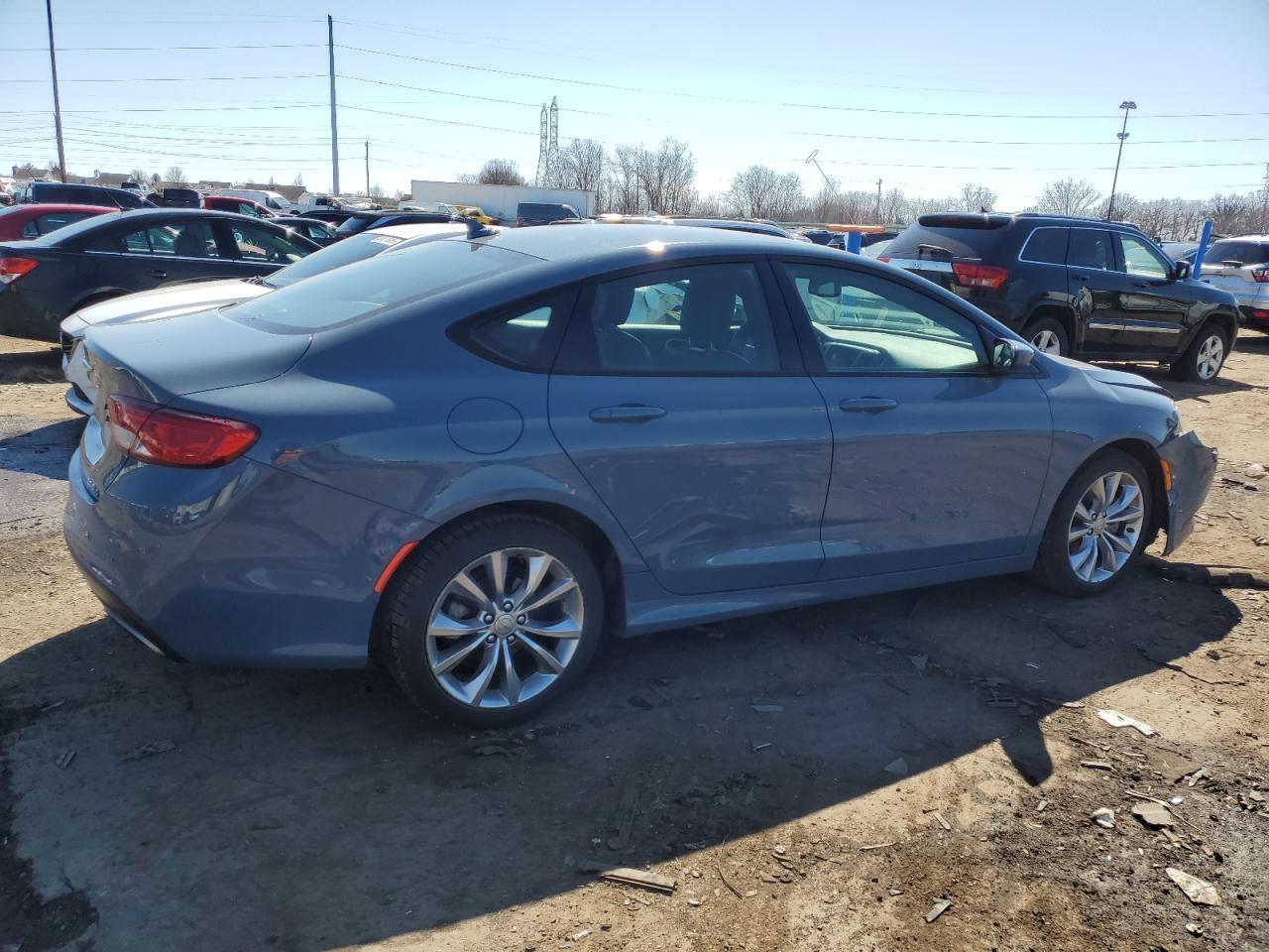 2015 CHRYSLER 200 S - Фото 3