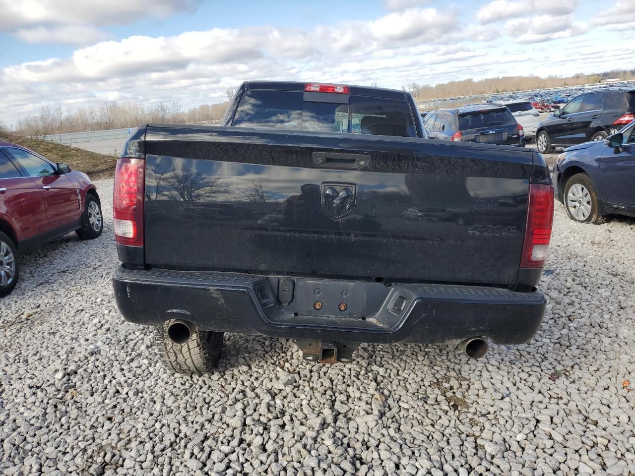 2014 RAM 1500 ST - Фото 6