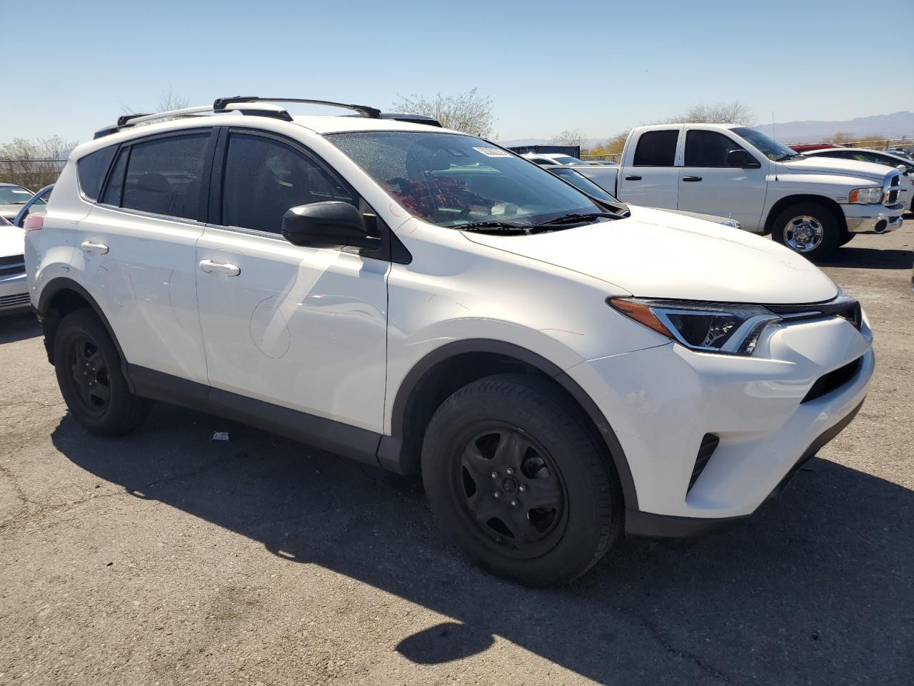 2018 TOYOTA RAV4 LE - Image 4