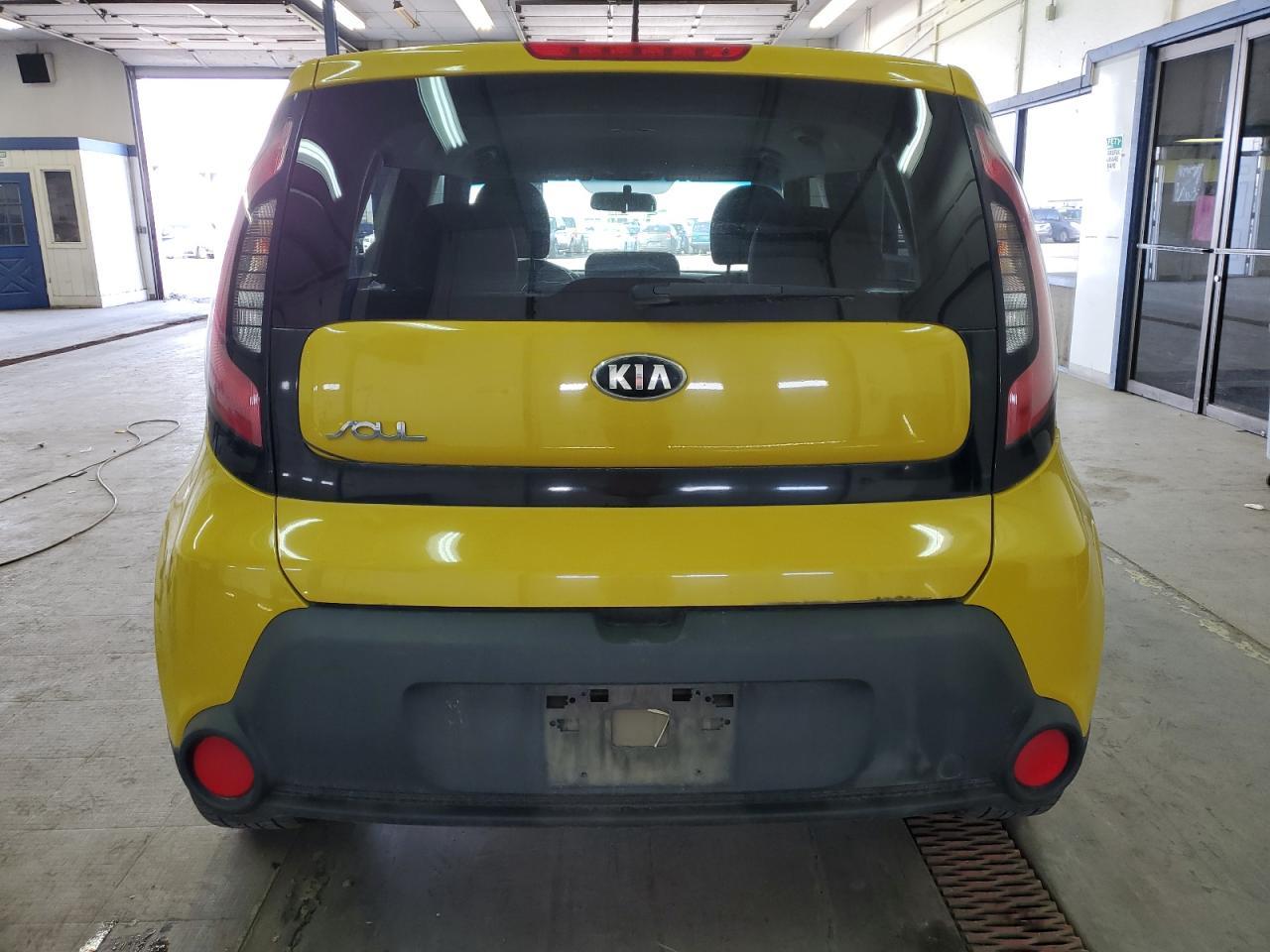 2014 KIA SOUL + - Image 6