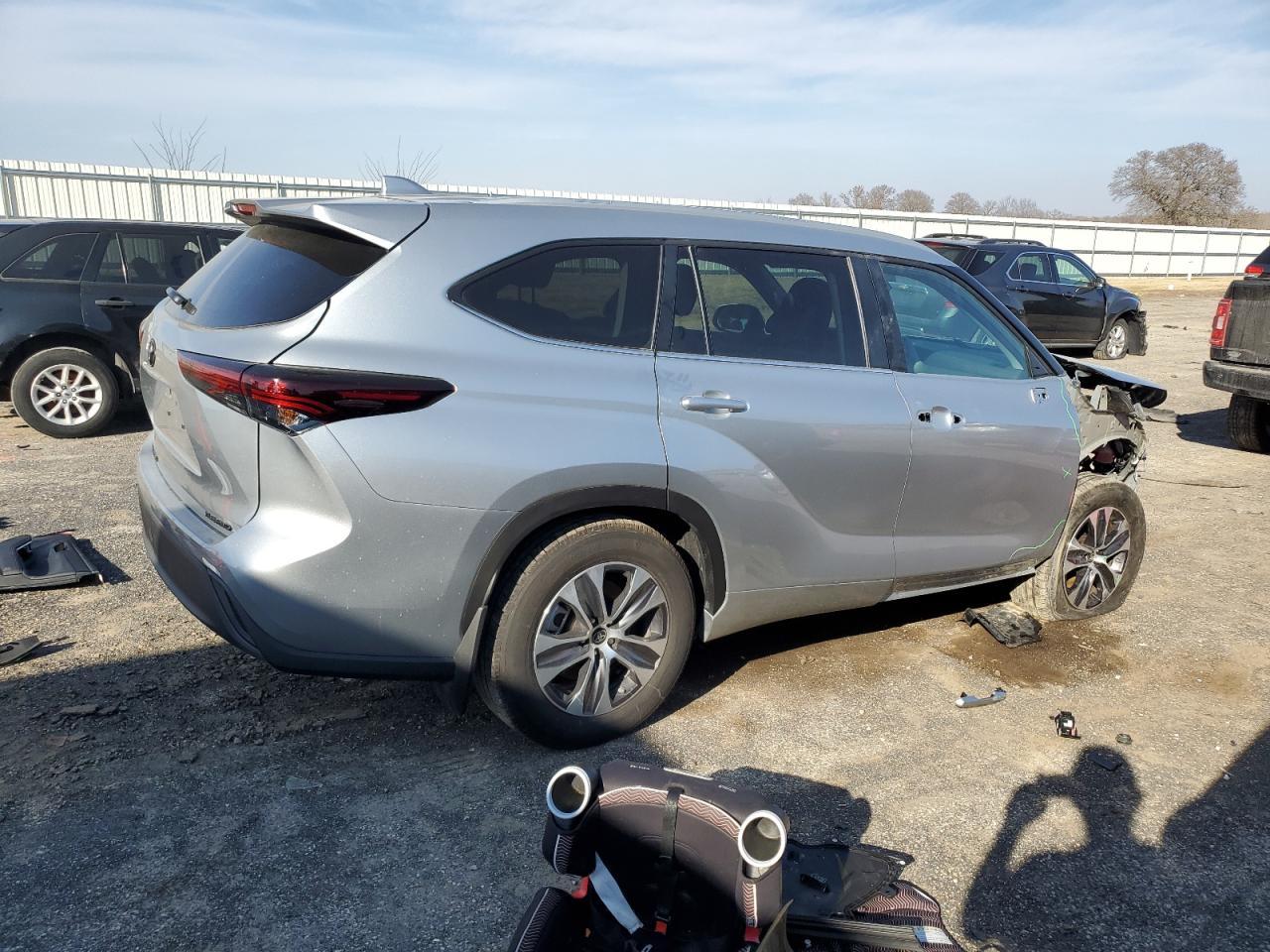 2024 TOYOTA HIGHLANDER - Фото 3