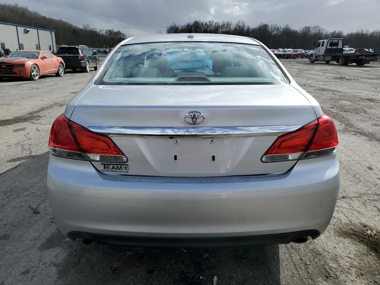 2011 TOYOTA AVALON BAS - Image 6