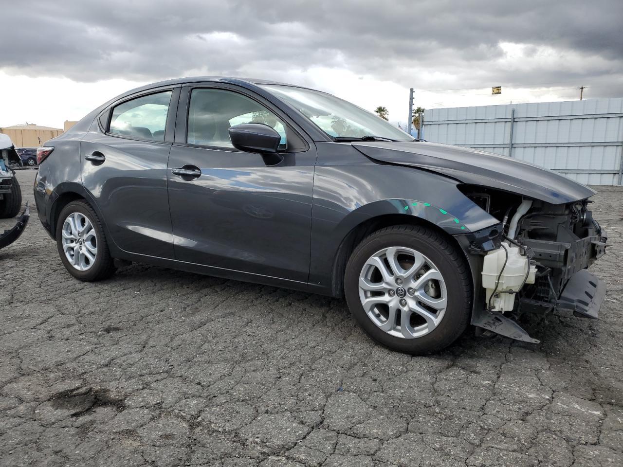 2017 TOYOTA YARIS IA - Фото 4
