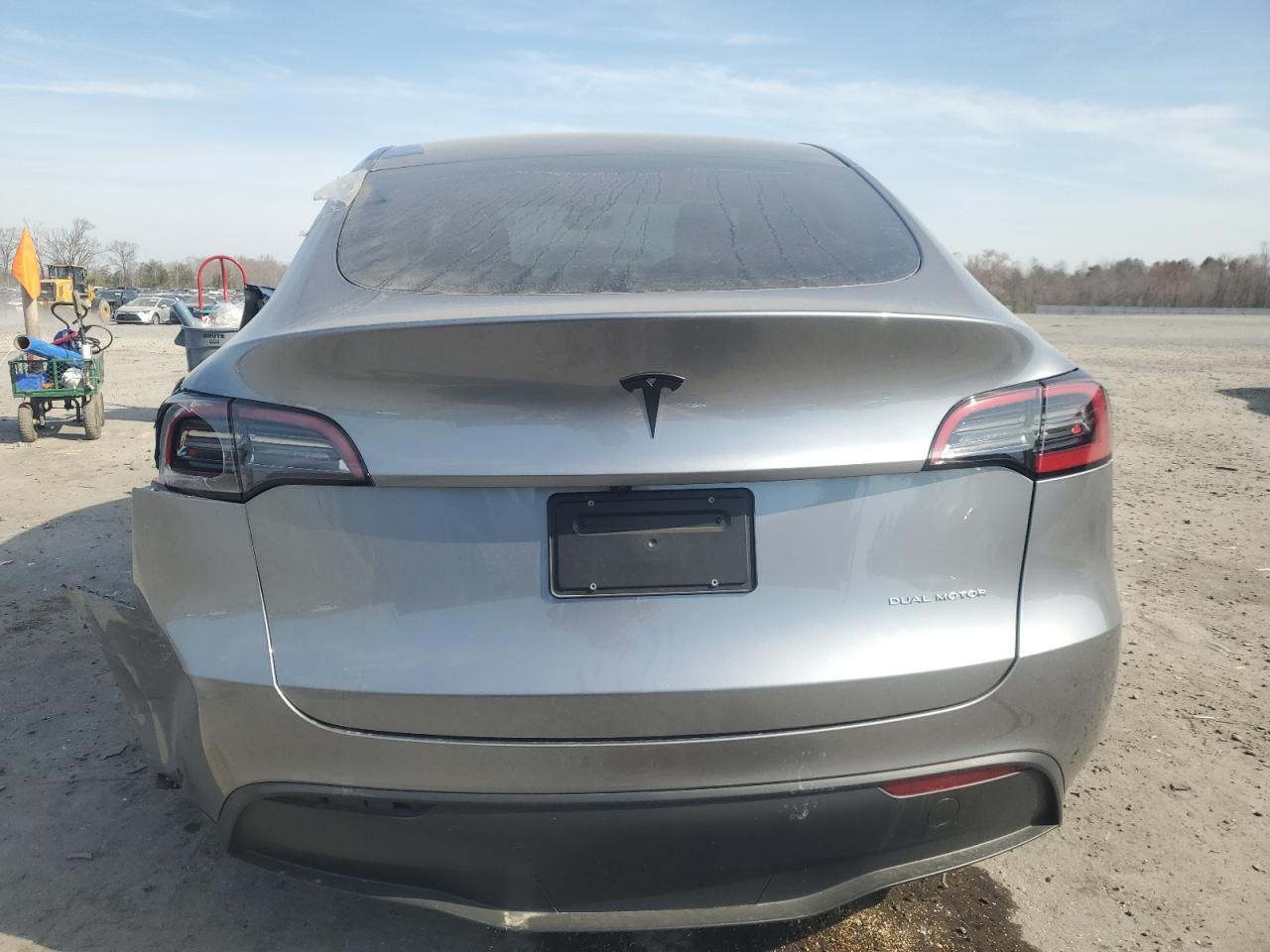 2025 TESLA MODEL Y - Image 6
