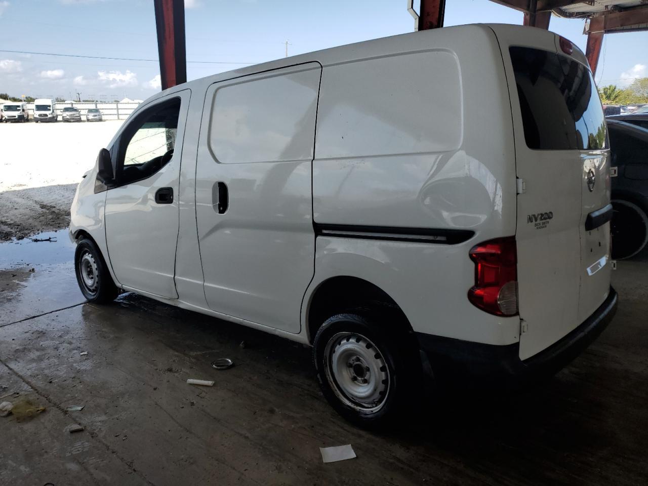 2015 NISSAN NV200 2.5S - Фото 2