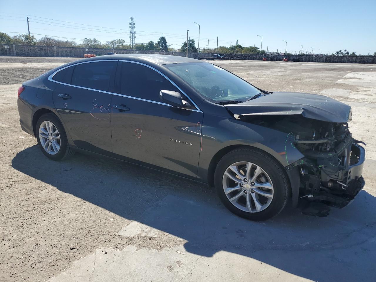 2017 CHEVROLET MALIBU LT - Image 4