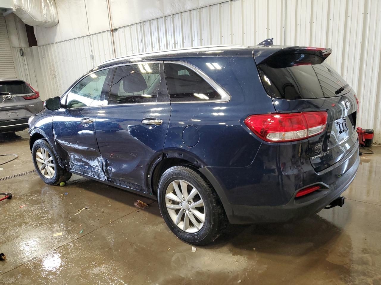 2016 KIA SORENTO LX - Image 2