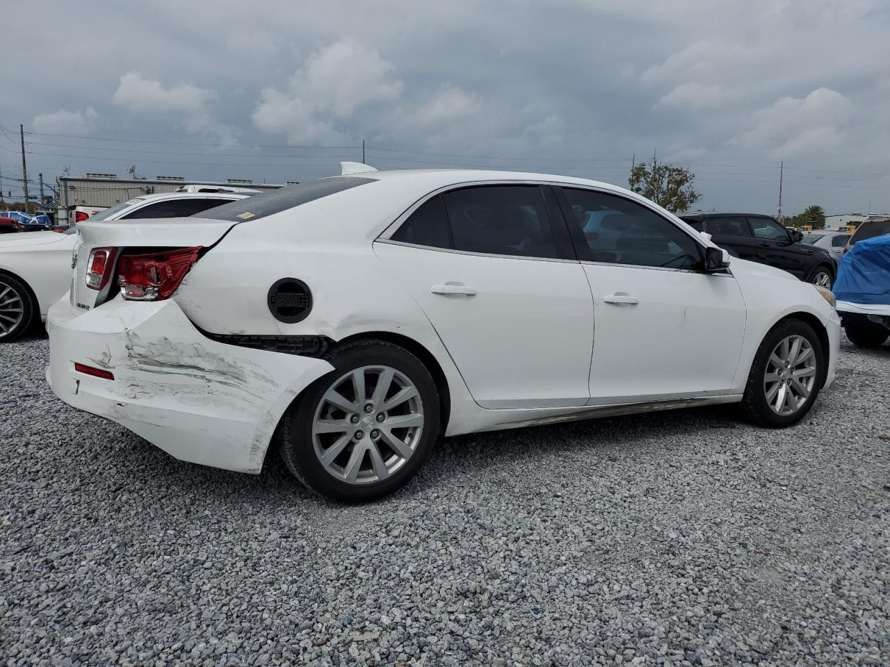 2015 CHEVROLET MALIBU 2LT - Image 3