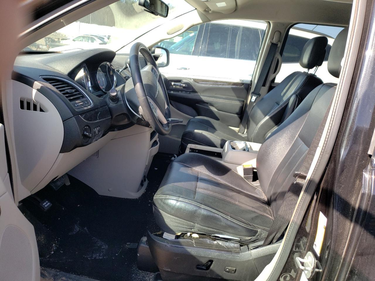 2014 CHRYSLER TOWN & COU - Фото 7