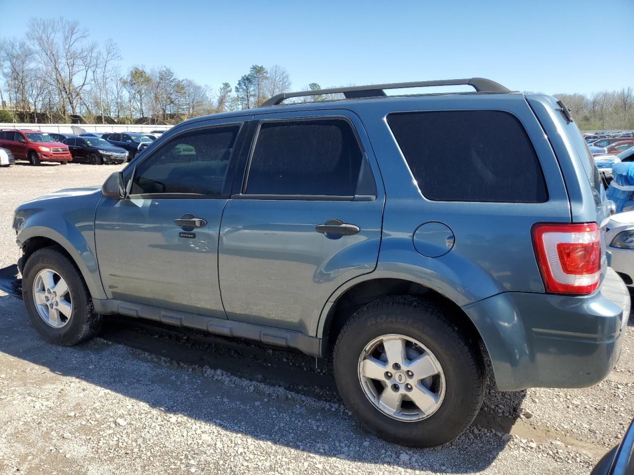 2010 FORD ESCAPE XLT - Фото 2