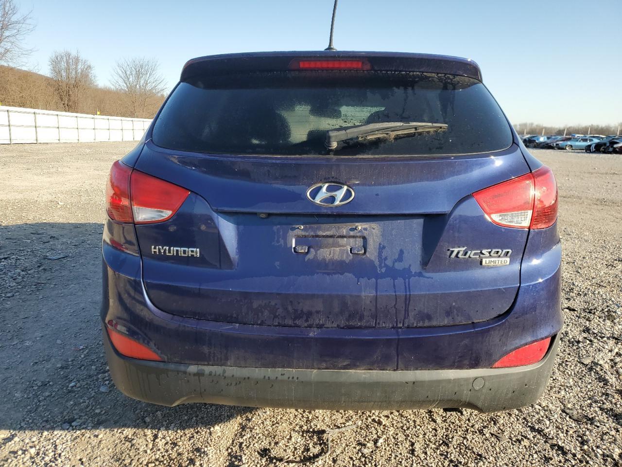 2012 HYUNDAI TUCSON GLS - Image 6