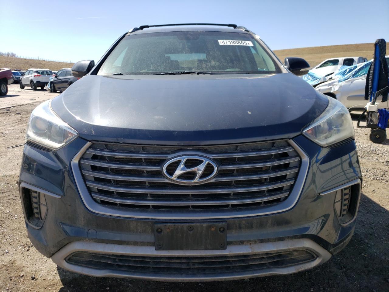 2017 HYUNDAI SANTA FE S - Image 5
